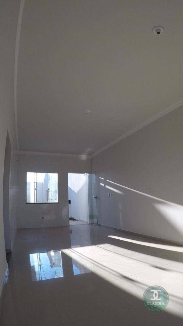 Casa à venda com 3 quartos, 69m² - Foto 8