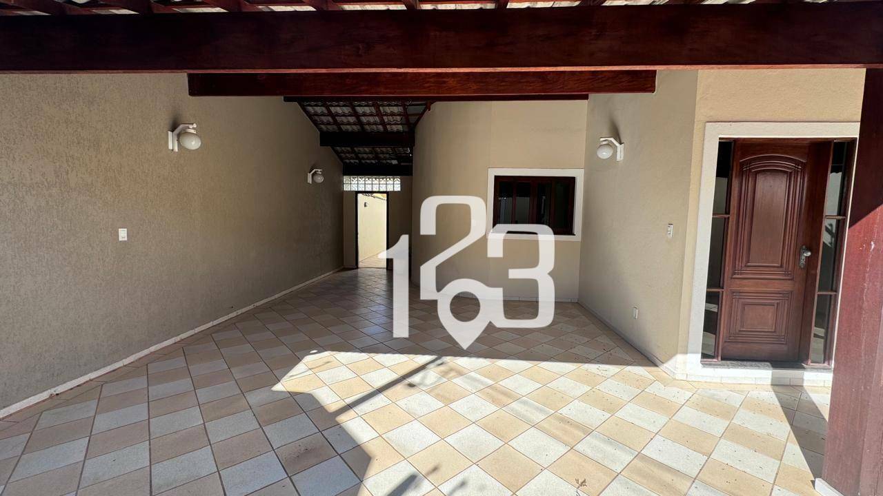 Casa à venda com 3 quartos, 300M2 - Foto 2