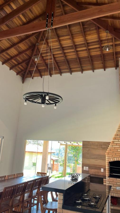 Chácara à venda com 6 quartos, 400m² - Foto 24