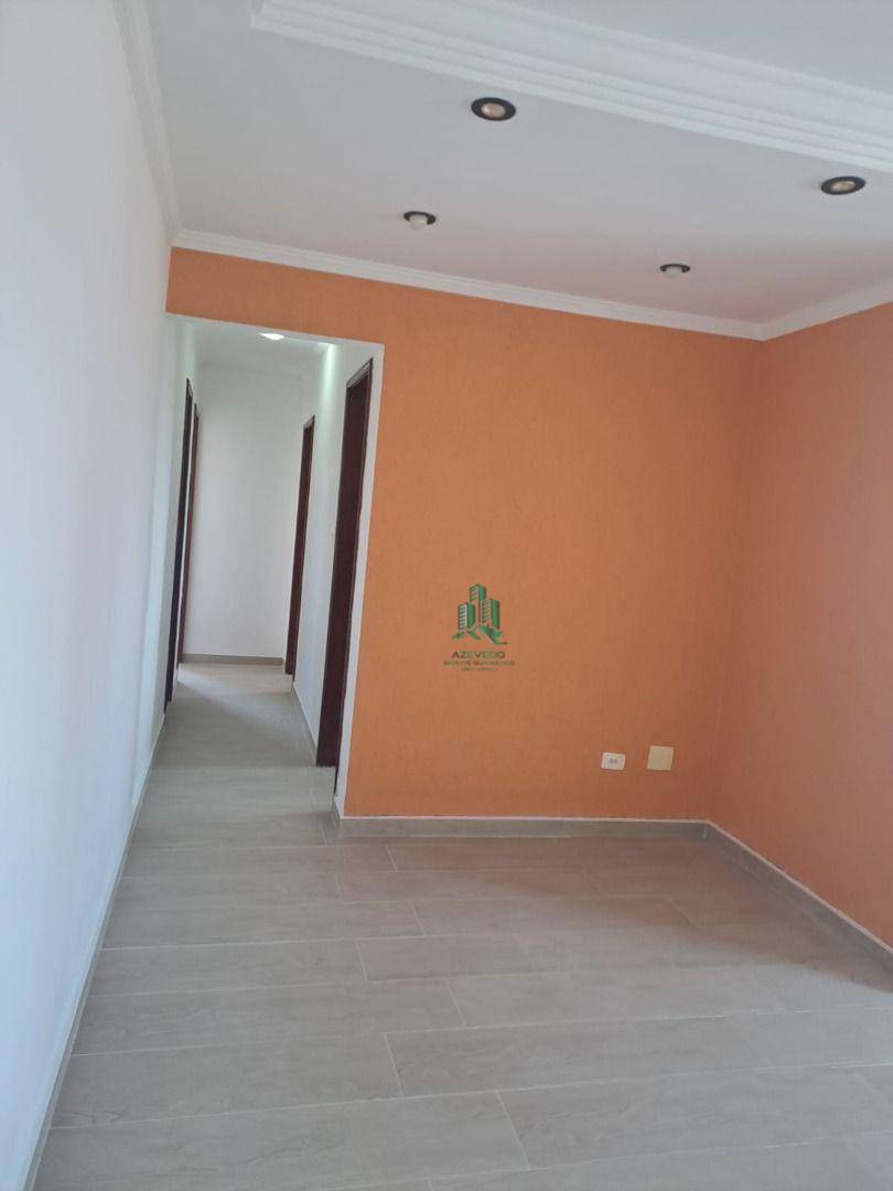 Apartamento para alugar com 3 quartos, 76m² - Foto 2