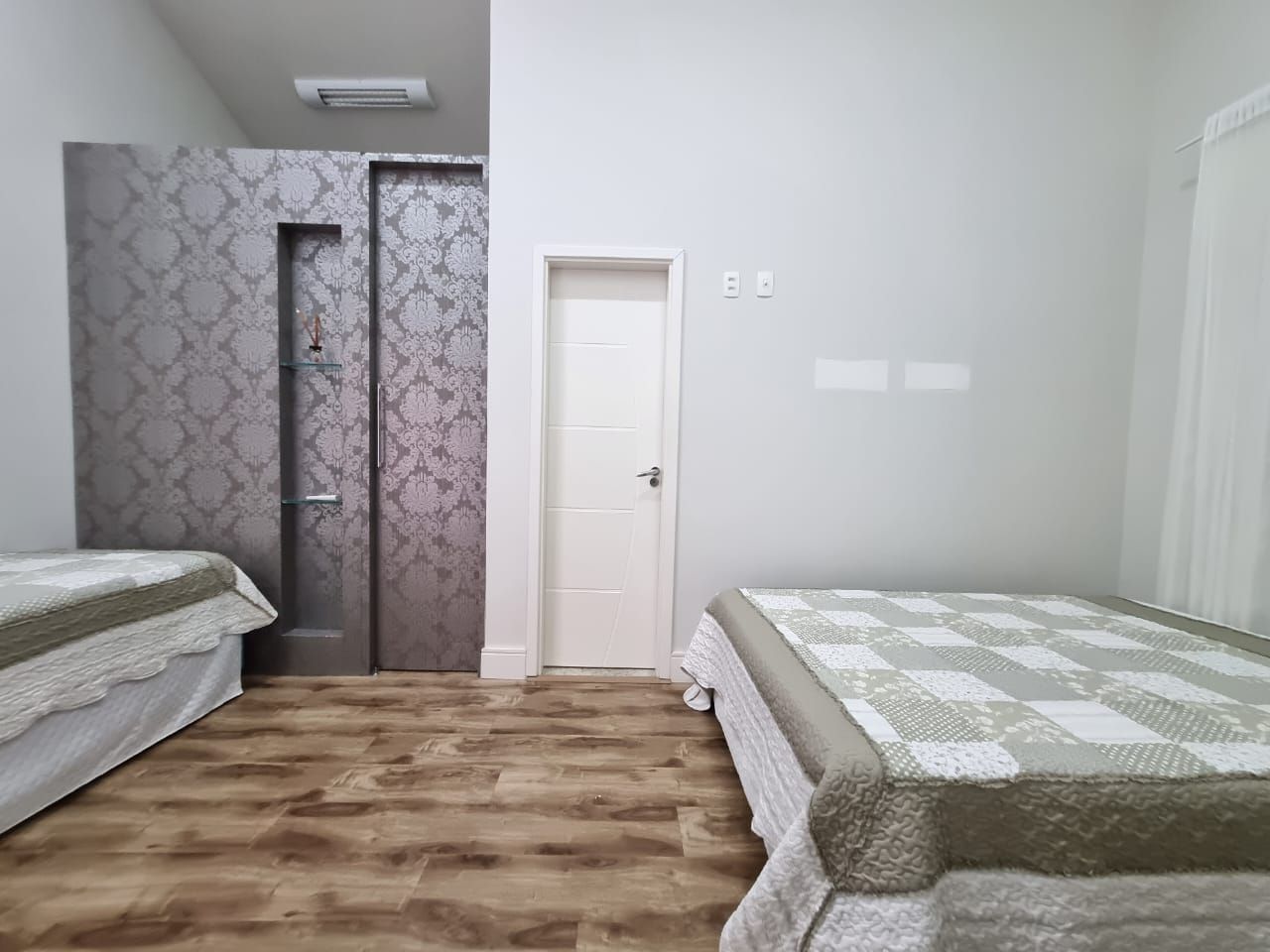 Casa à venda com 3 quartos, 330m² - Foto 9