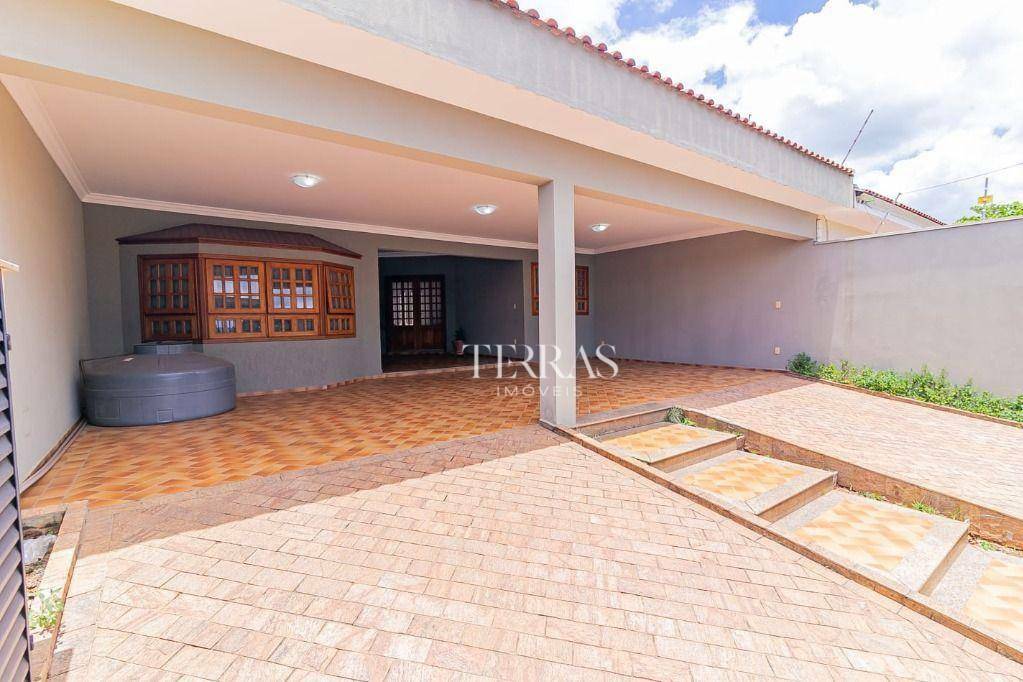 Casa à venda com 4 quartos, 300m² - Foto 34