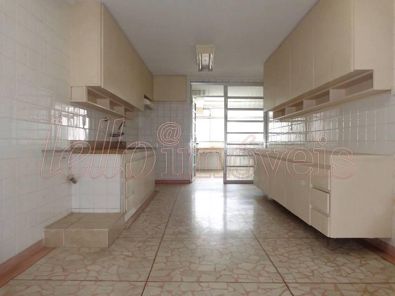 Apartamento para alugar com 3 quartos, 187m² - Foto 13