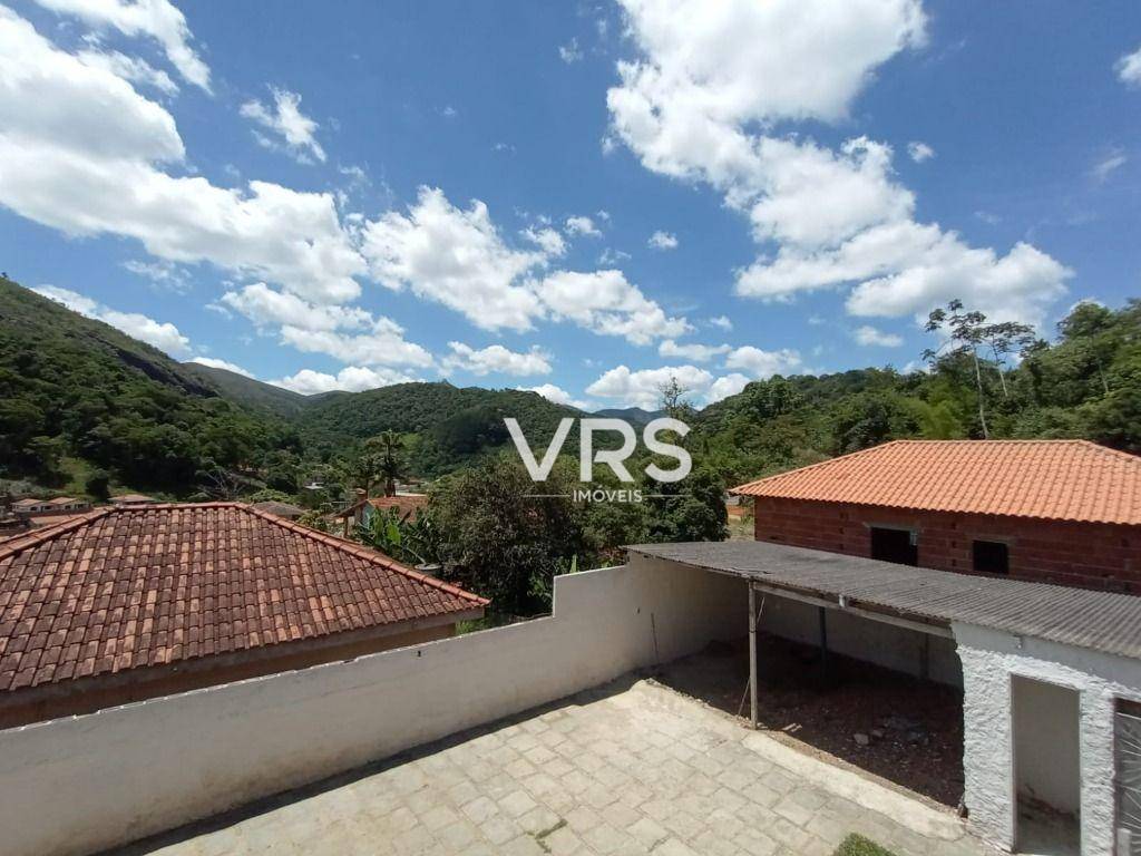 Casa à venda com 2 quartos, 200m² - Foto 7