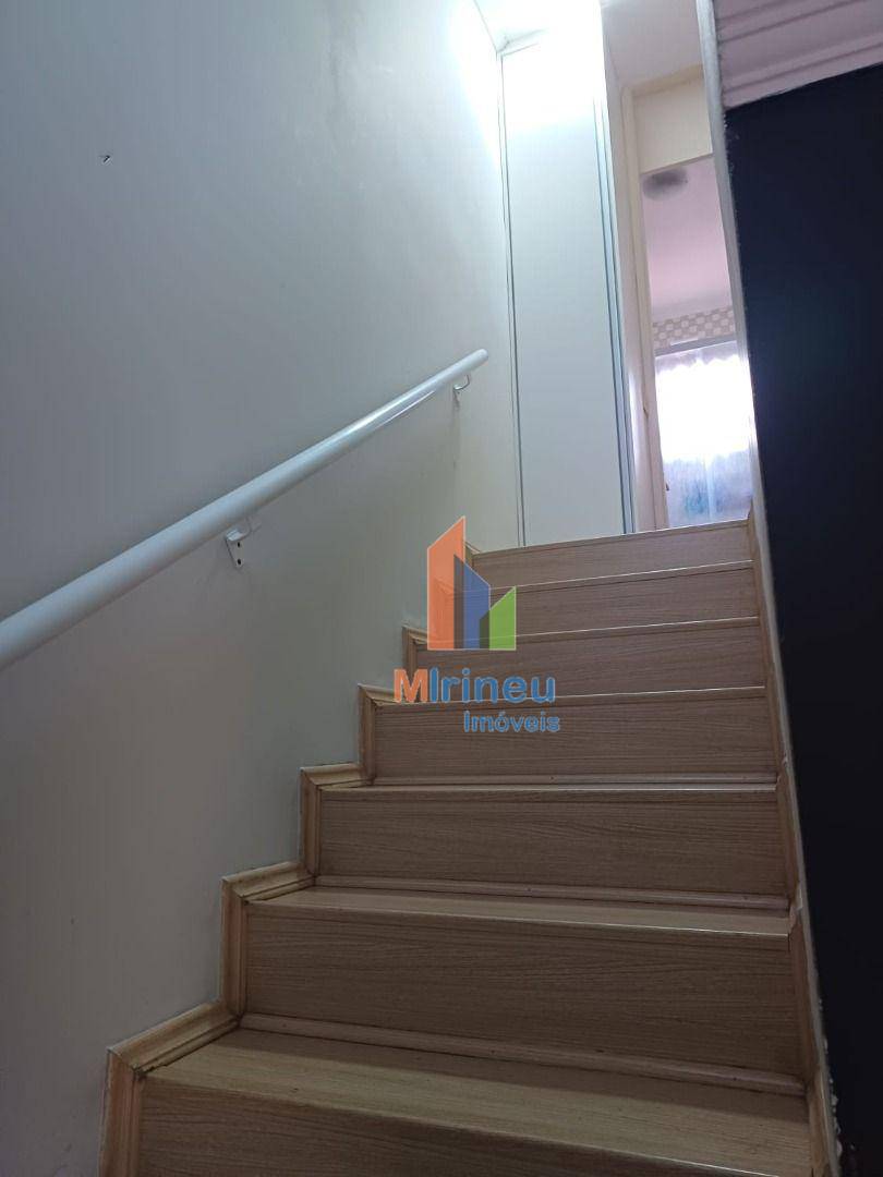 Casa de Condomínio à venda com 2 quartos, 68m² - Foto 4