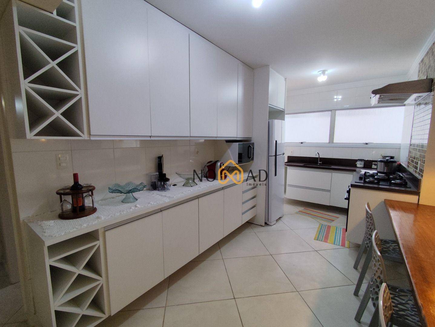 Apartamento à venda com 3 quartos, 120m² - Foto 8