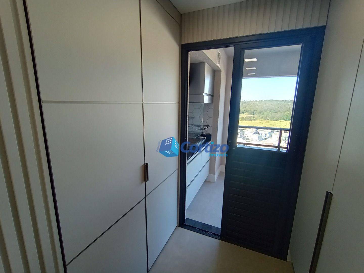 Apartamento para alugar com 3 quartos, 98m² - Foto 8