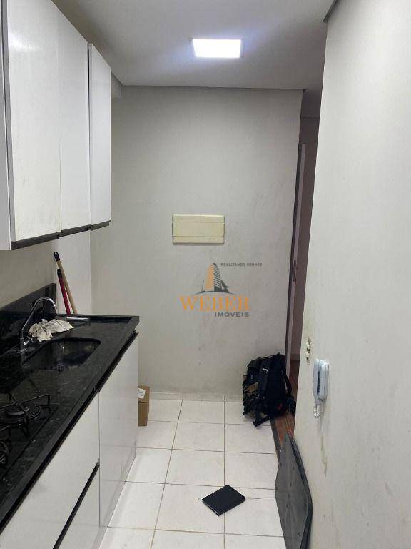 Apartamento à venda com 2 quartos, 42m² - Foto 10