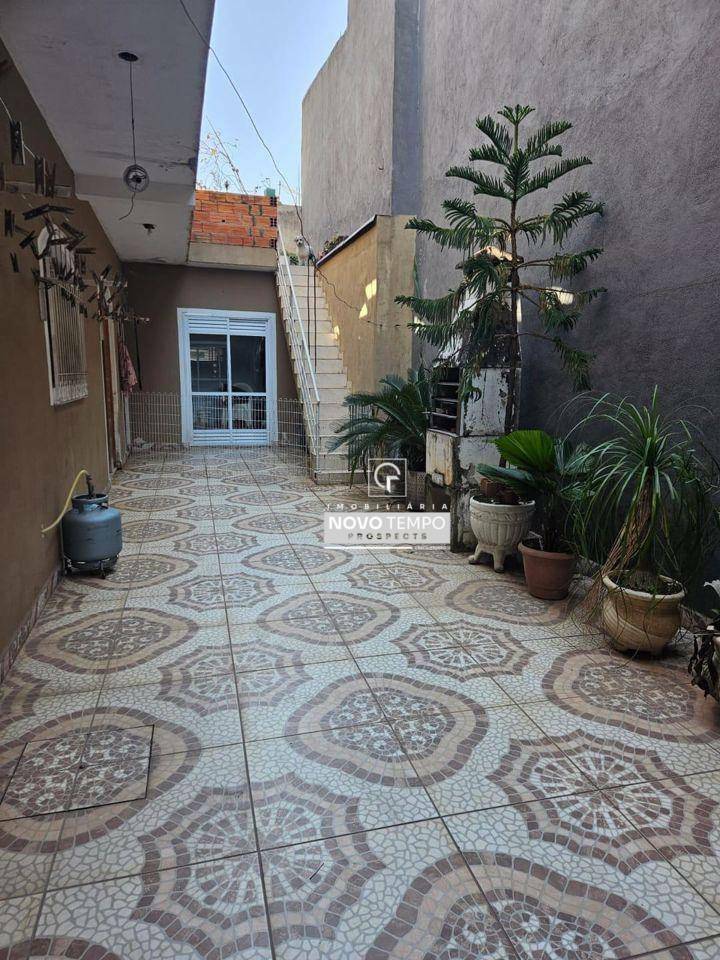 Casa à venda com 3 quartos, 200m² - Foto 19