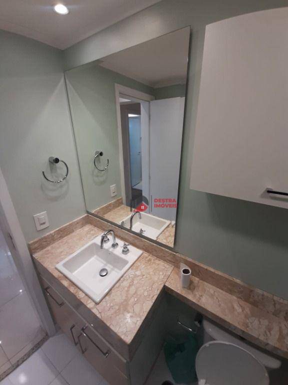 Apartamento à venda com 3 quartos, 80m² - Foto 17