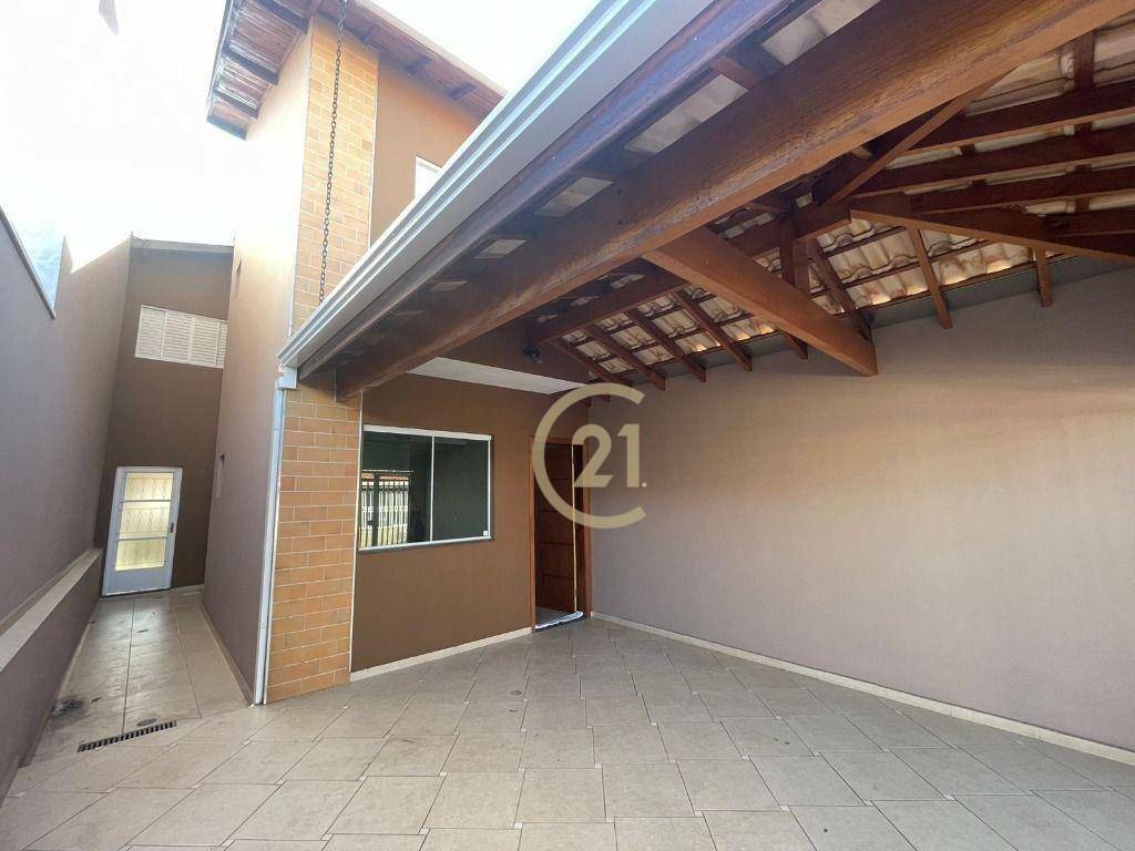 Casa à venda com 3 quartos, 125m² - Foto 2