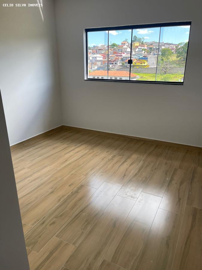 Casa à venda com 3 quartos, 250m² - Foto 3