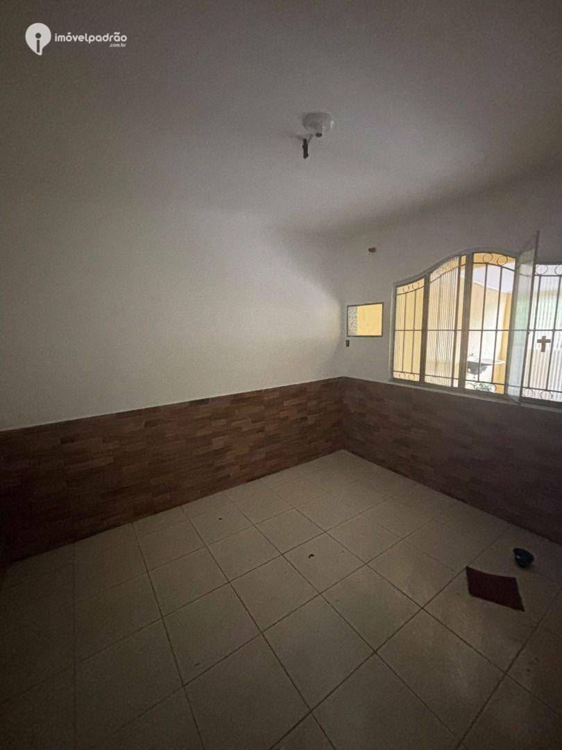 Casa para alugar com 2 quartos, 97m² - Foto 9