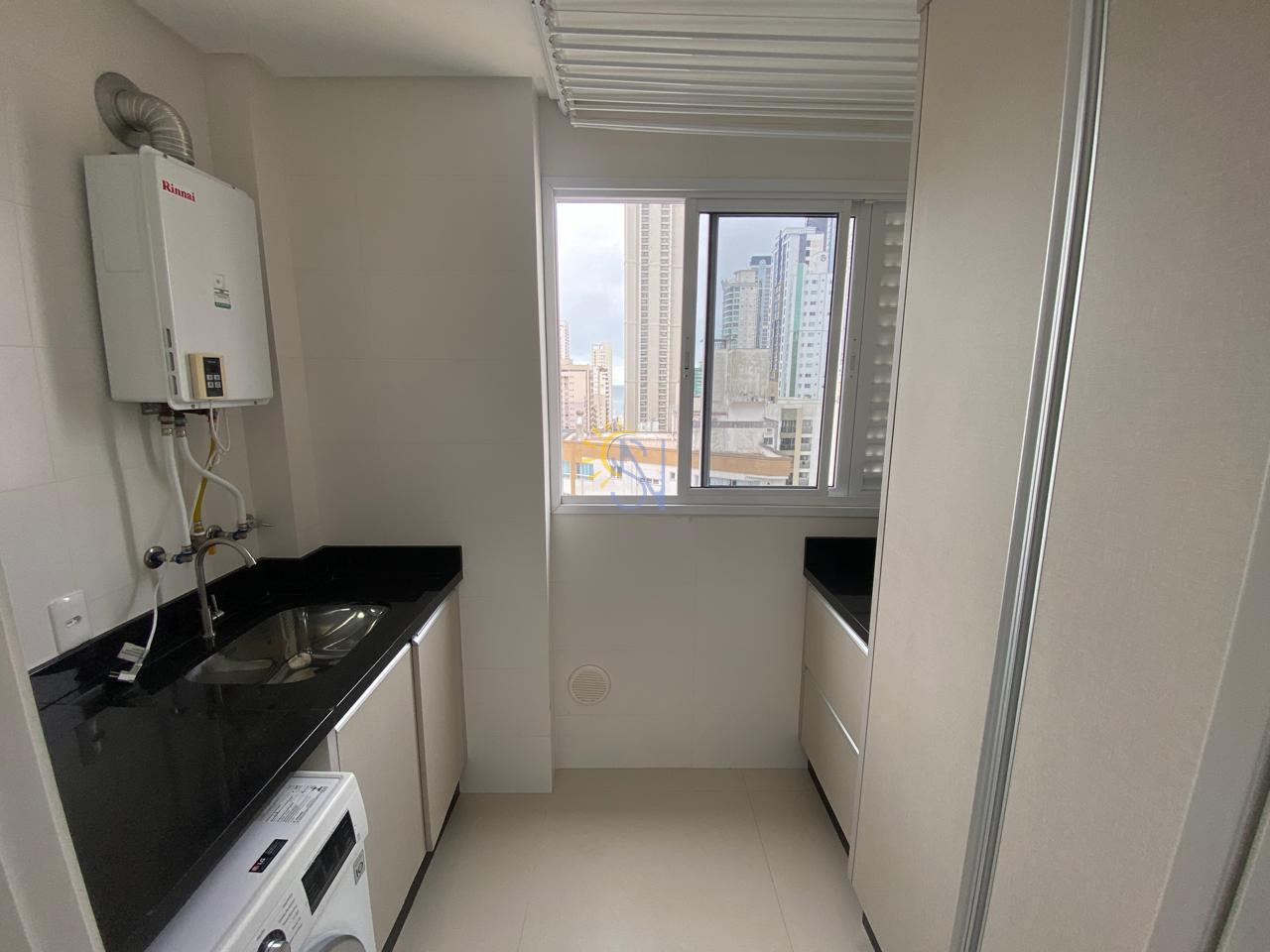 Apartamento para alugar com 3 quartos, 130m² - Foto 14