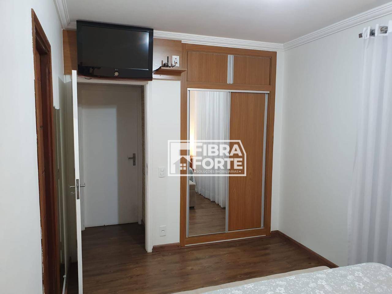 Apartamento à venda com 2 quartos, 66m² - Foto 13