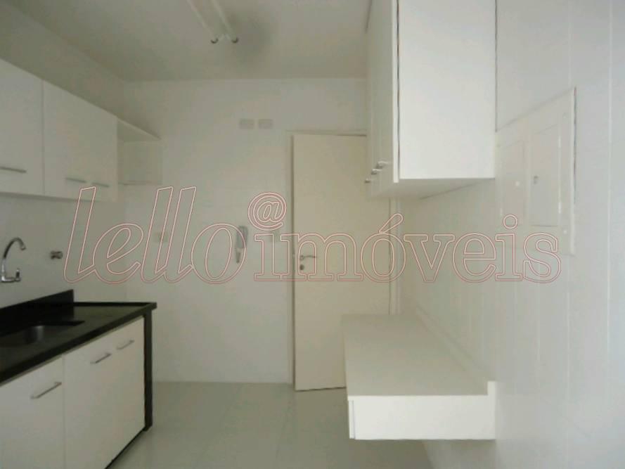 Apartamento para alugar com 3 quartos, 113m² - Foto 17