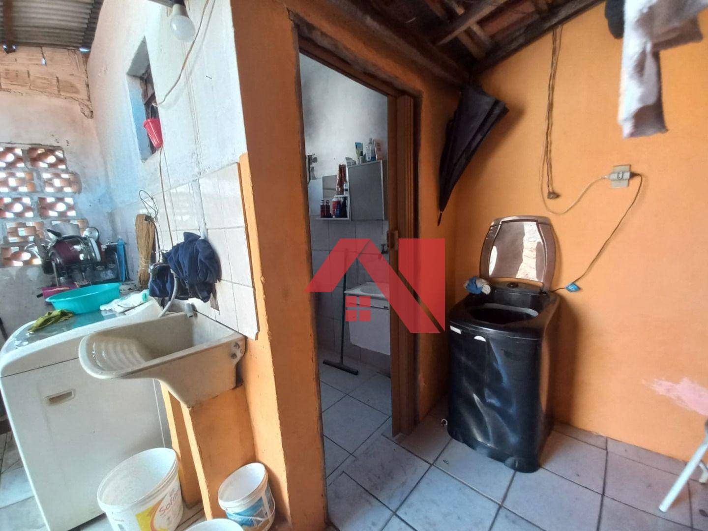 Casa à venda com 3 quartos, 200m² - Foto 4