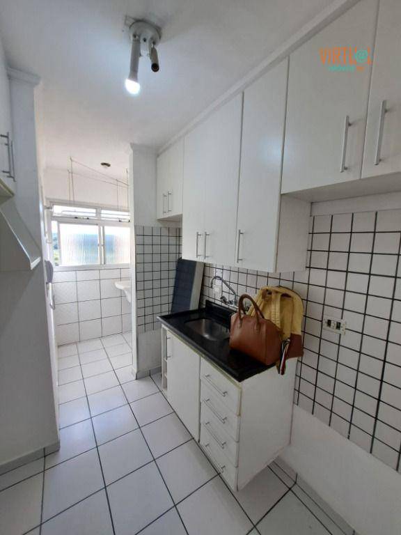 Apartamento para alugar com 3 quartos, 61m² - Foto 7