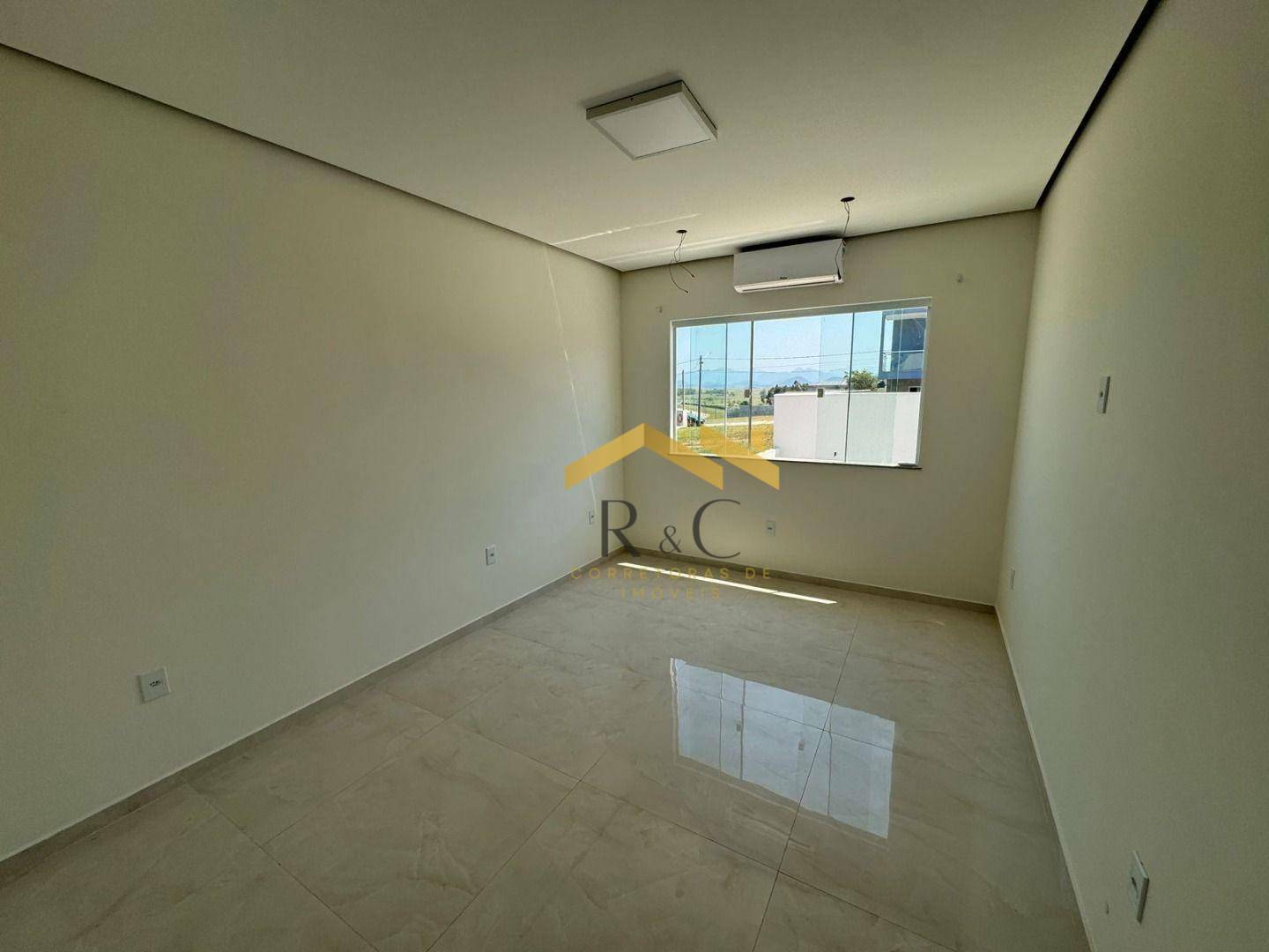 Casa para alugar com 3 quartos, 230m² - Foto 19