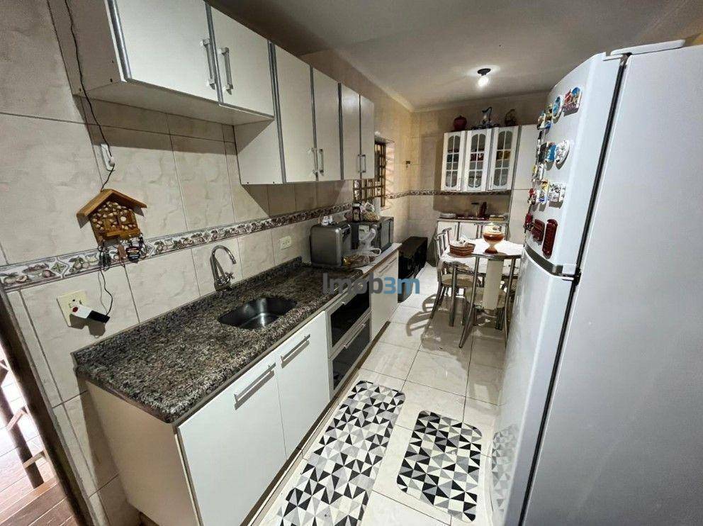 Sobrado para alugar com 3 quartos, 240m² - Foto 16