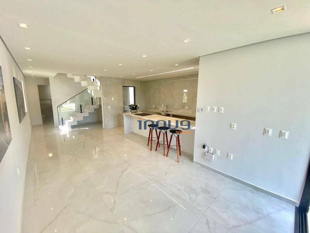 Casa à venda com 4 quartos, 144m² - Foto 10