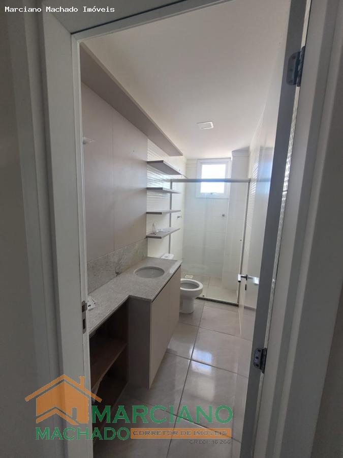 Apartamento à venda com 3 quartos, 153m² - Foto 8