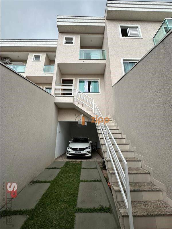 Sobrado à venda com 3 quartos, 139m² - Foto 1