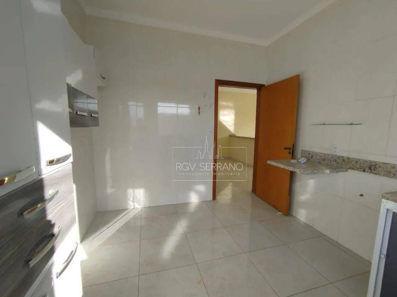 Casa à venda com 3 quartos, 149m² - Foto 3