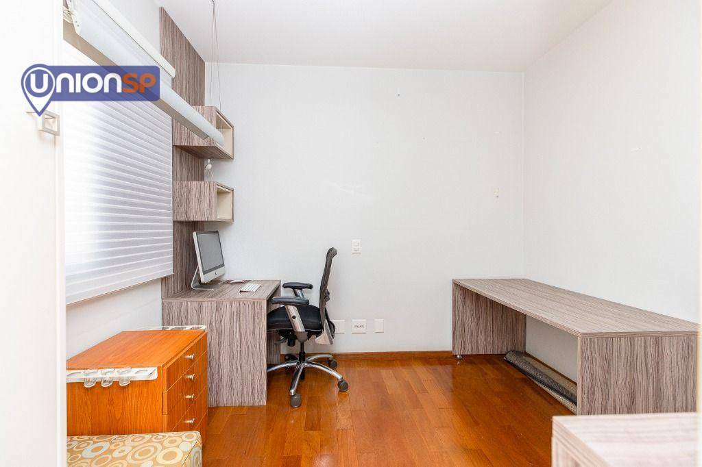 Apartamento à venda com 3 quartos, 161m² - Foto 19