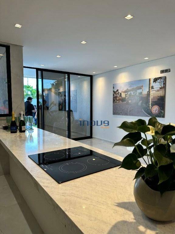 Casa à venda com 4 quartos, 144m² - Foto 9