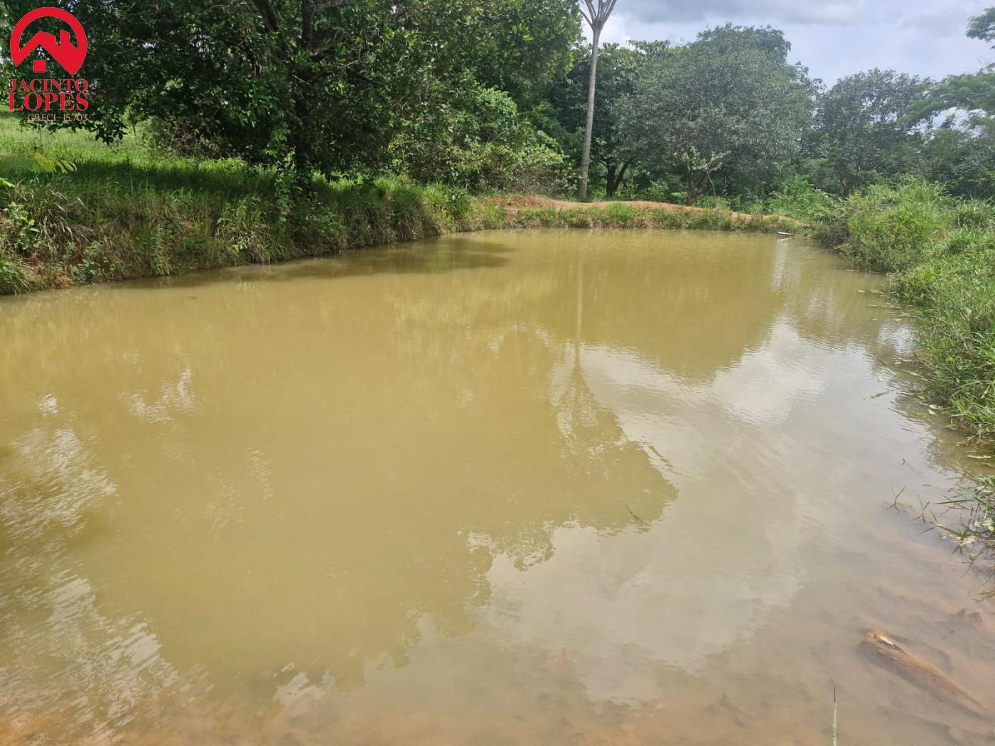 Fazenda à venda com 2 quartos, 120m² - Foto 1