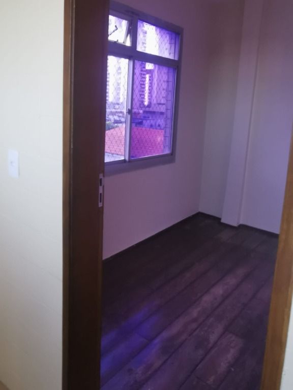 Apartamento à venda com 3 quartos, 133m² - Foto 6