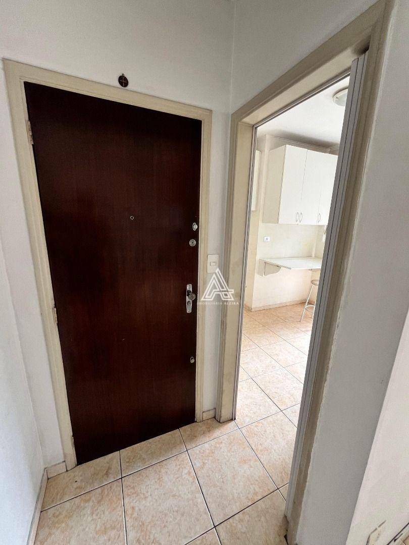 Apartamento à venda com 2 quartos, 70m² - Foto 9