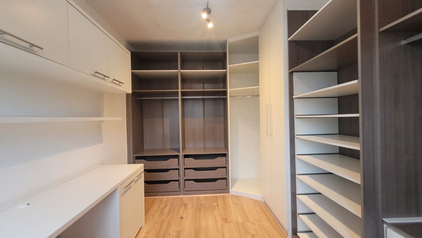 Casa de Condomínio à venda com 3 quartos, 240m² - Foto 28