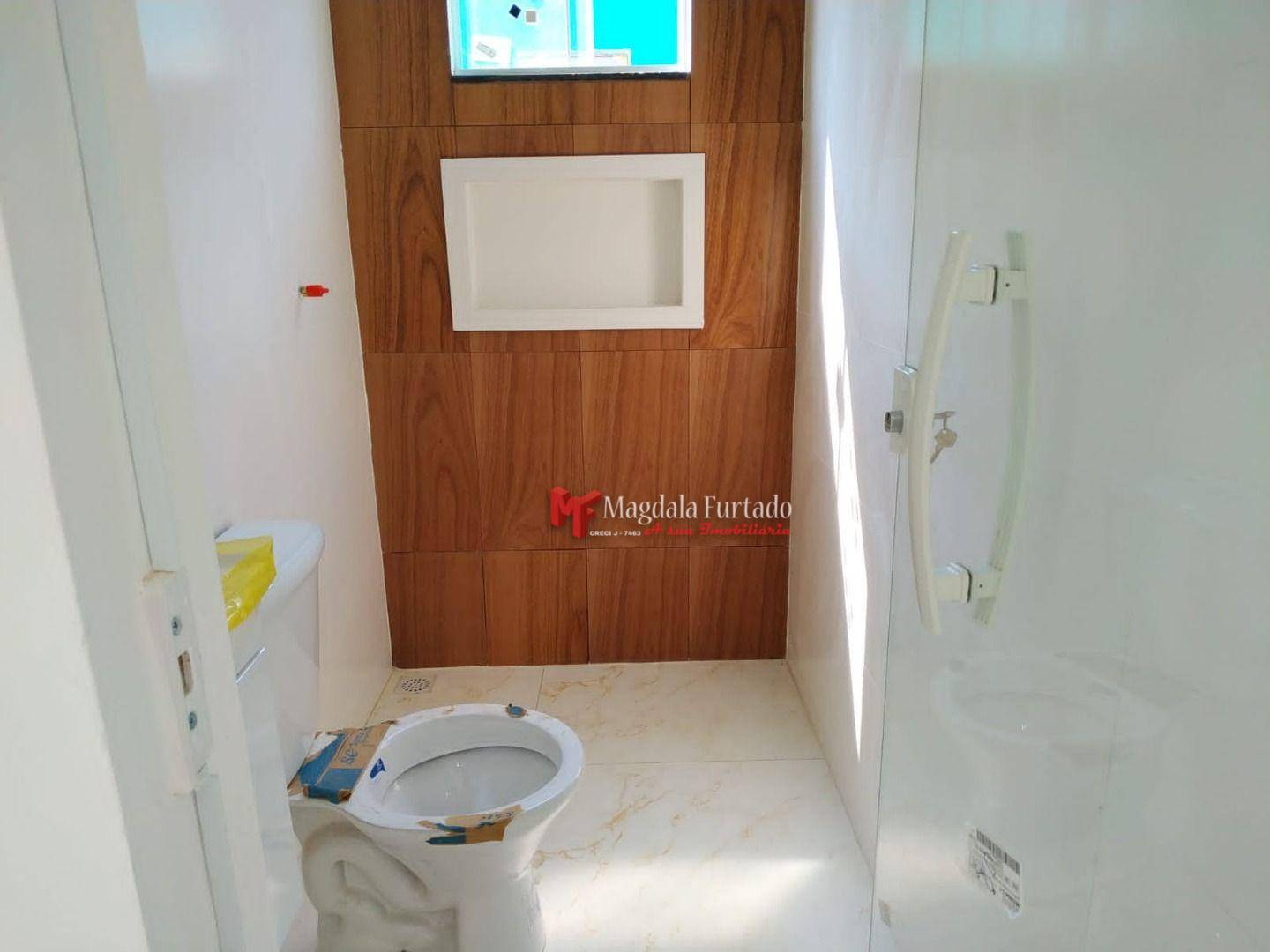 Casa à venda com 2 quartos, 70m² - Foto 8