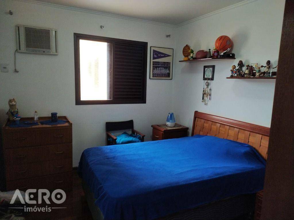 Apartamento à venda com 3 quartos, 240m² - Foto 10