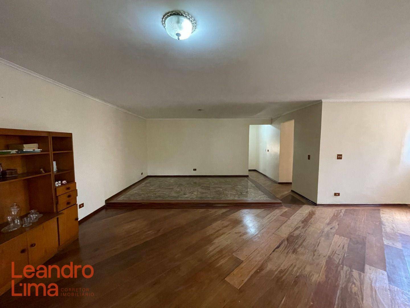 Casa à venda com 4 quartos, 350m² - Foto 4