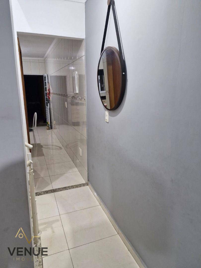 Sobrado à venda com 2 quartos, 112m² - Foto 4