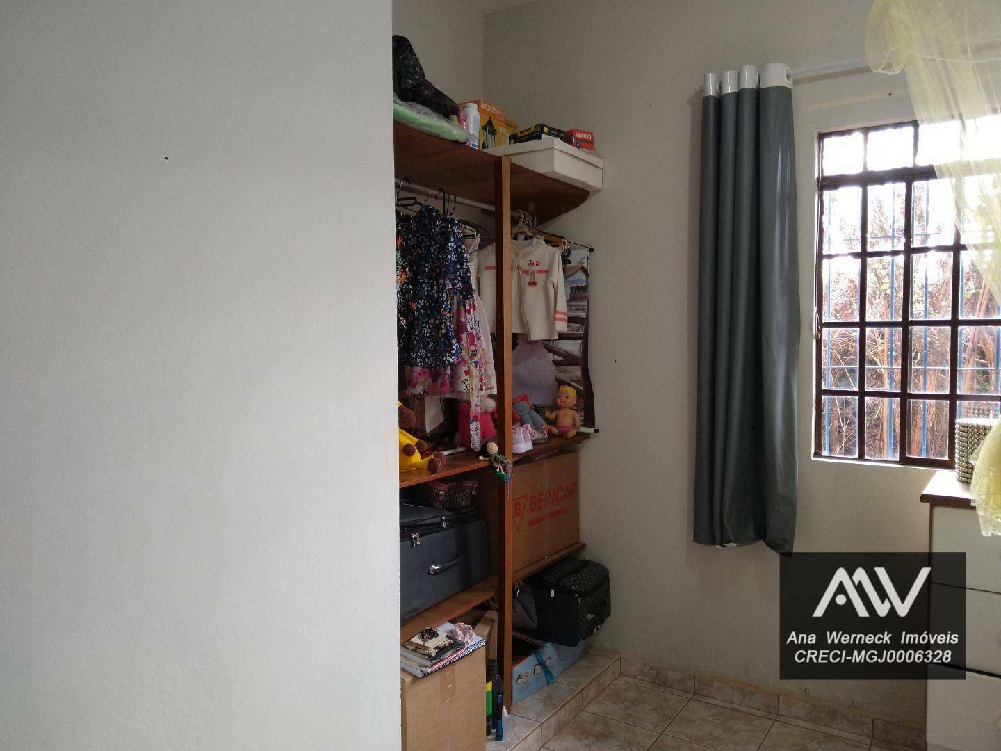 Chácara à venda com 6 quartos, 200m² - Foto 31