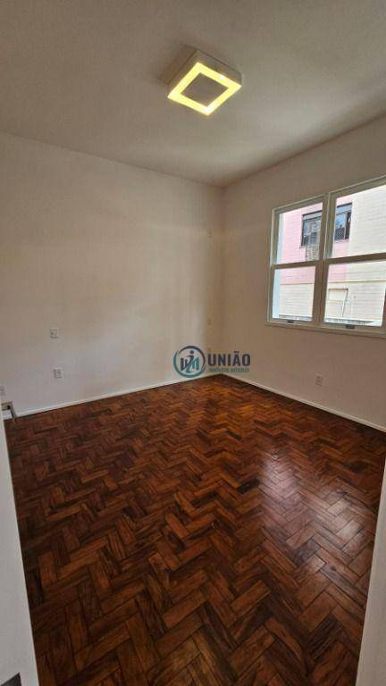 Apartamento à venda com 1 quarto, 40m² - Foto 11