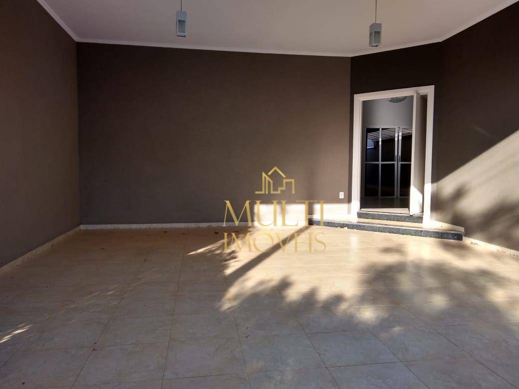 Casa de Condomínio à venda e aluguel com 3 quartos, 200m² - Foto 1