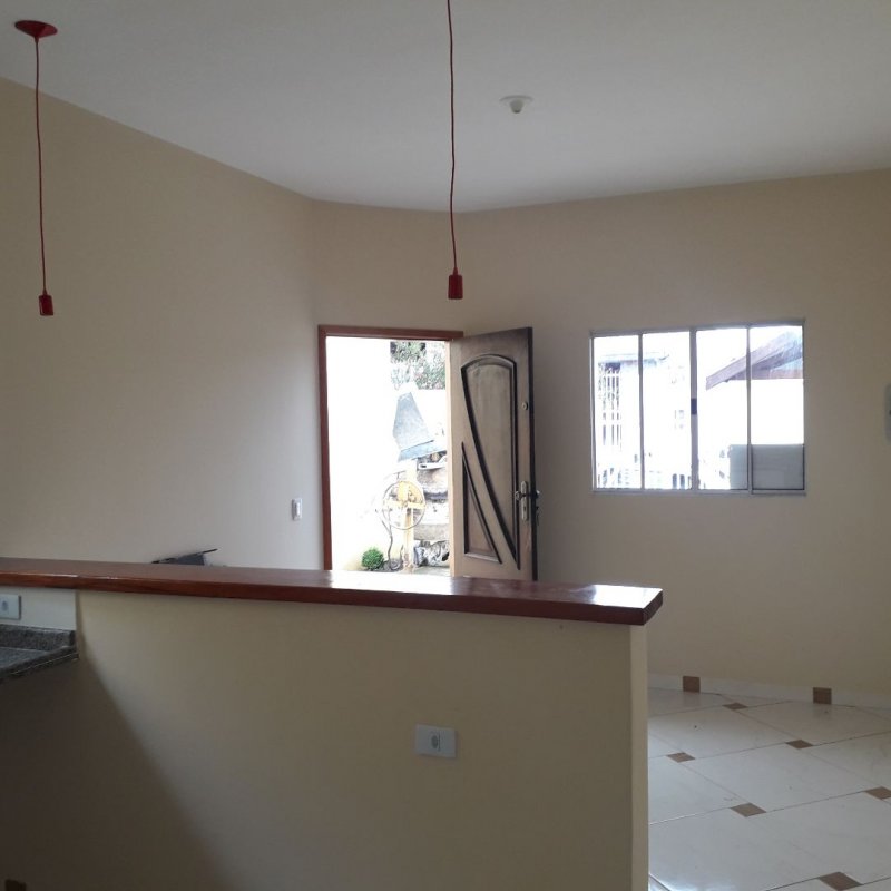 Casa à venda com 2 quartos, 50m² - Foto 1