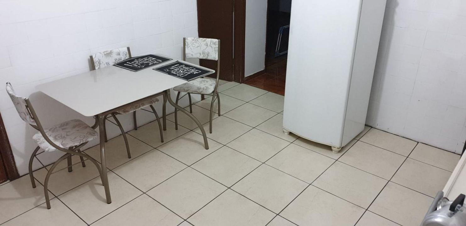 Casa à venda com 2 quartos, 290m² - Foto 17