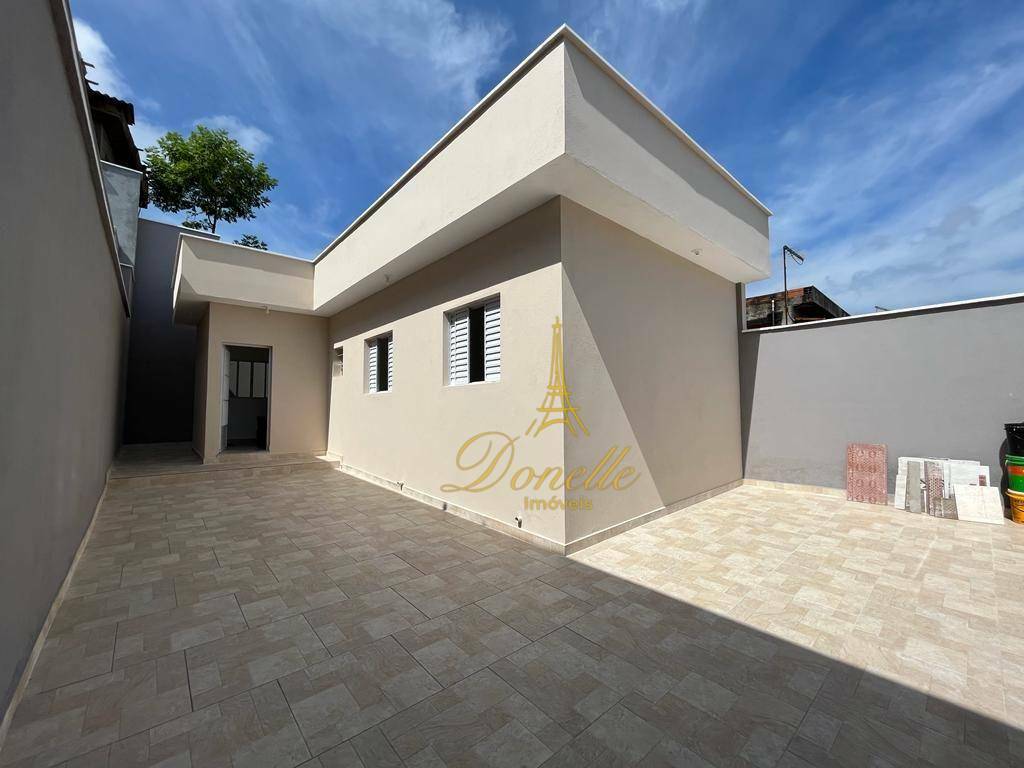 Casa à venda com 2 quartos, 65m² - Foto 5