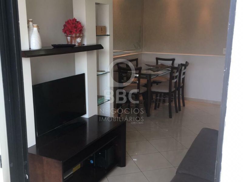 Apartamento à venda com 2 quartos, 62m² - Foto 5