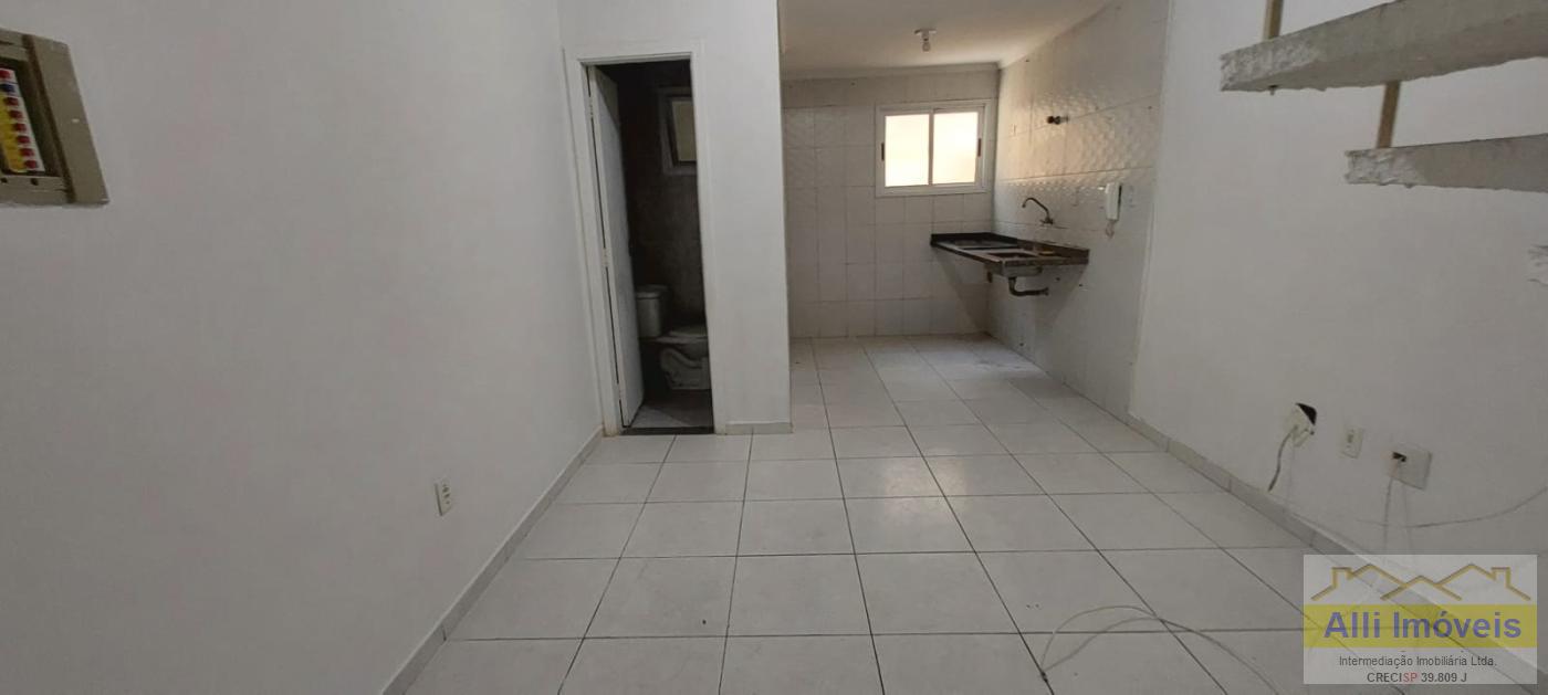 Sobrado à venda com 2 quartos, 65m² - Foto 2