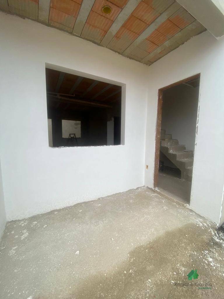 Casa à venda com 3 quartos, 110m² - Foto 6