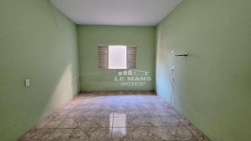 Casa à venda com 4 quartos, 120m² - Foto 12