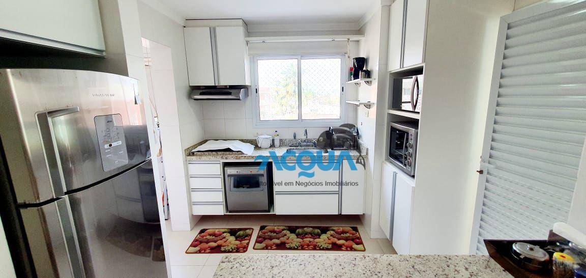 Apartamento à venda com 3 quartos, 115m² - Foto 4