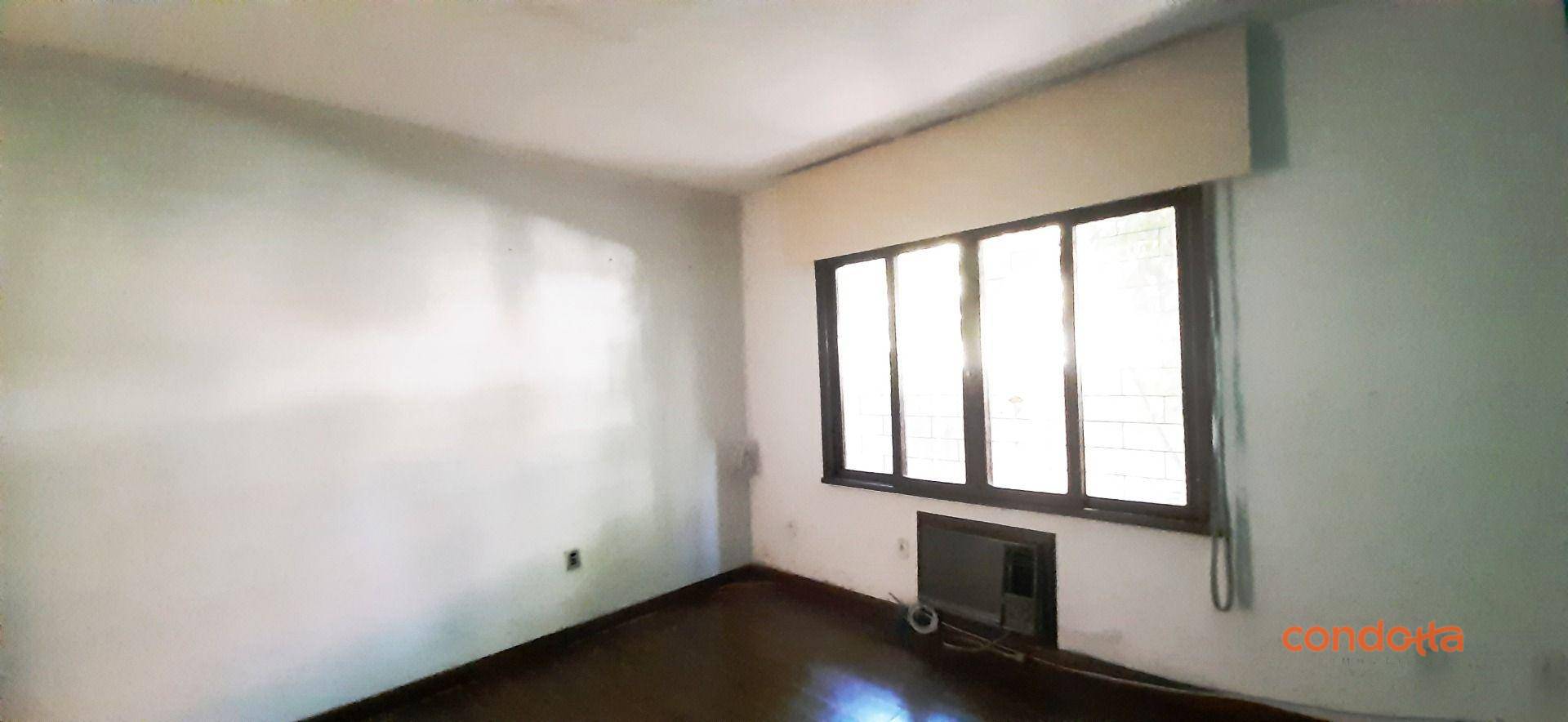 Casa para alugar com 4 quartos, 331m² - Foto 32